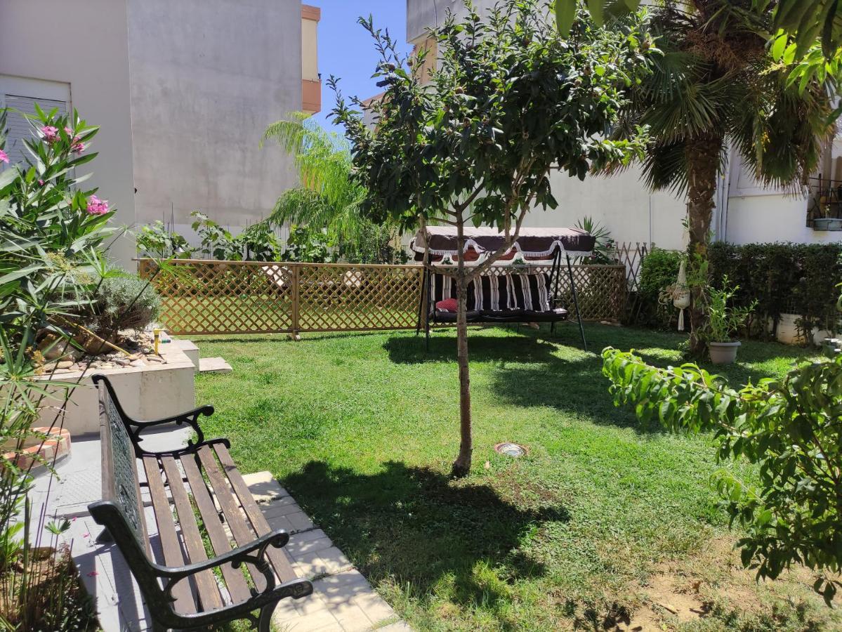 Efi's House With Garden *